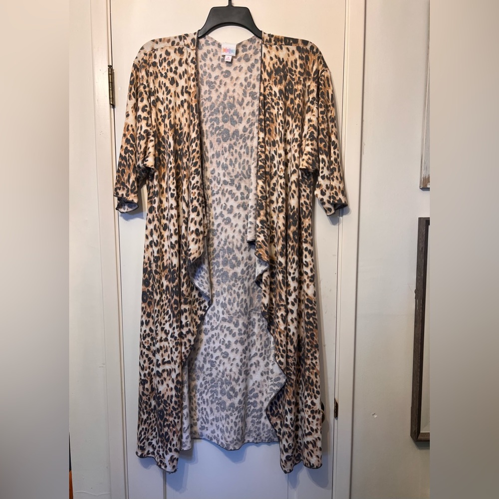 LuLaRoe Shirley Kimono Duster Leopard Print animal print  cheetah print EUC